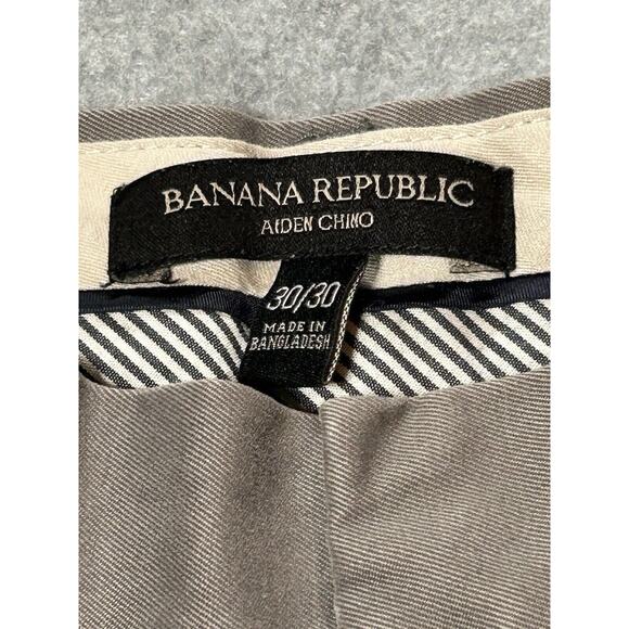 Banana Republic Aiden Chino Mens W30 L30 Pants Khakis Slight Taper Slim - Picture 2 of 16
